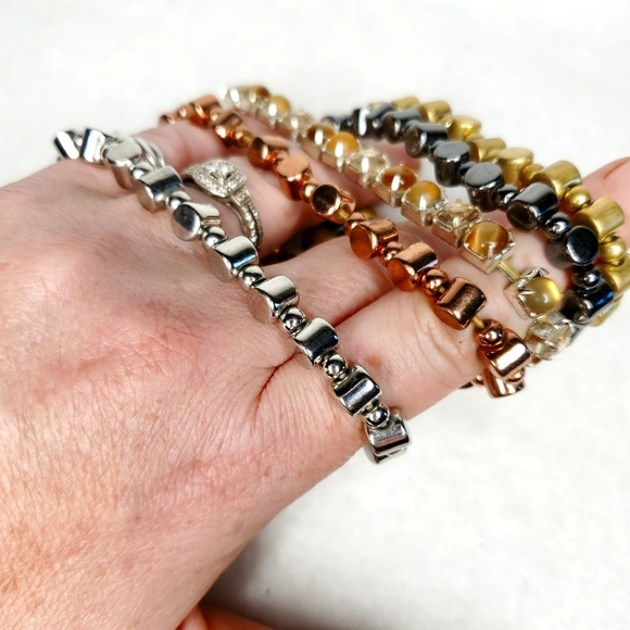 Set of Five Elastic Beaded Bracelets - Picture 6 of 8